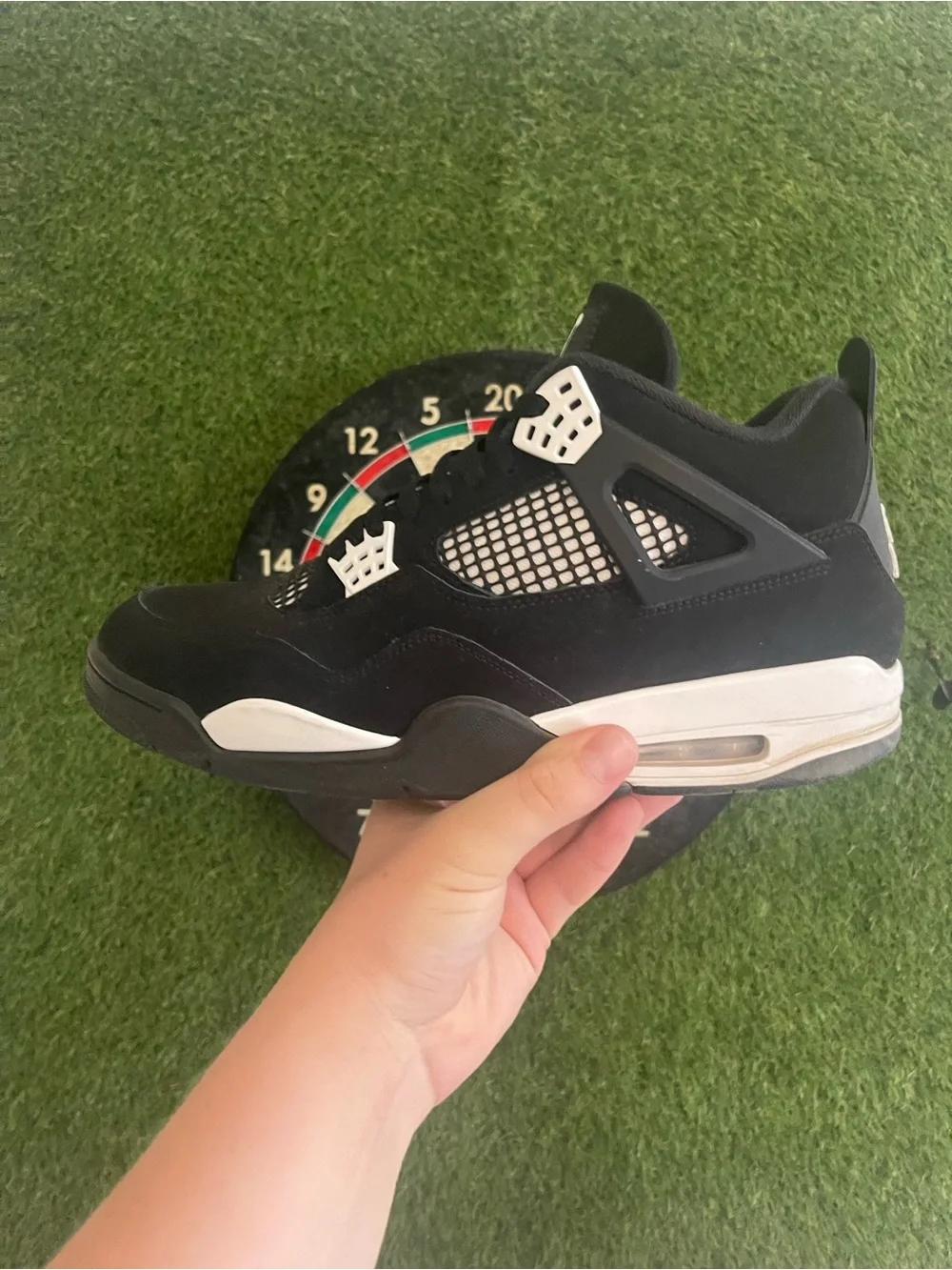 Nike Air Jordan 4 Retro “White Thunder”
